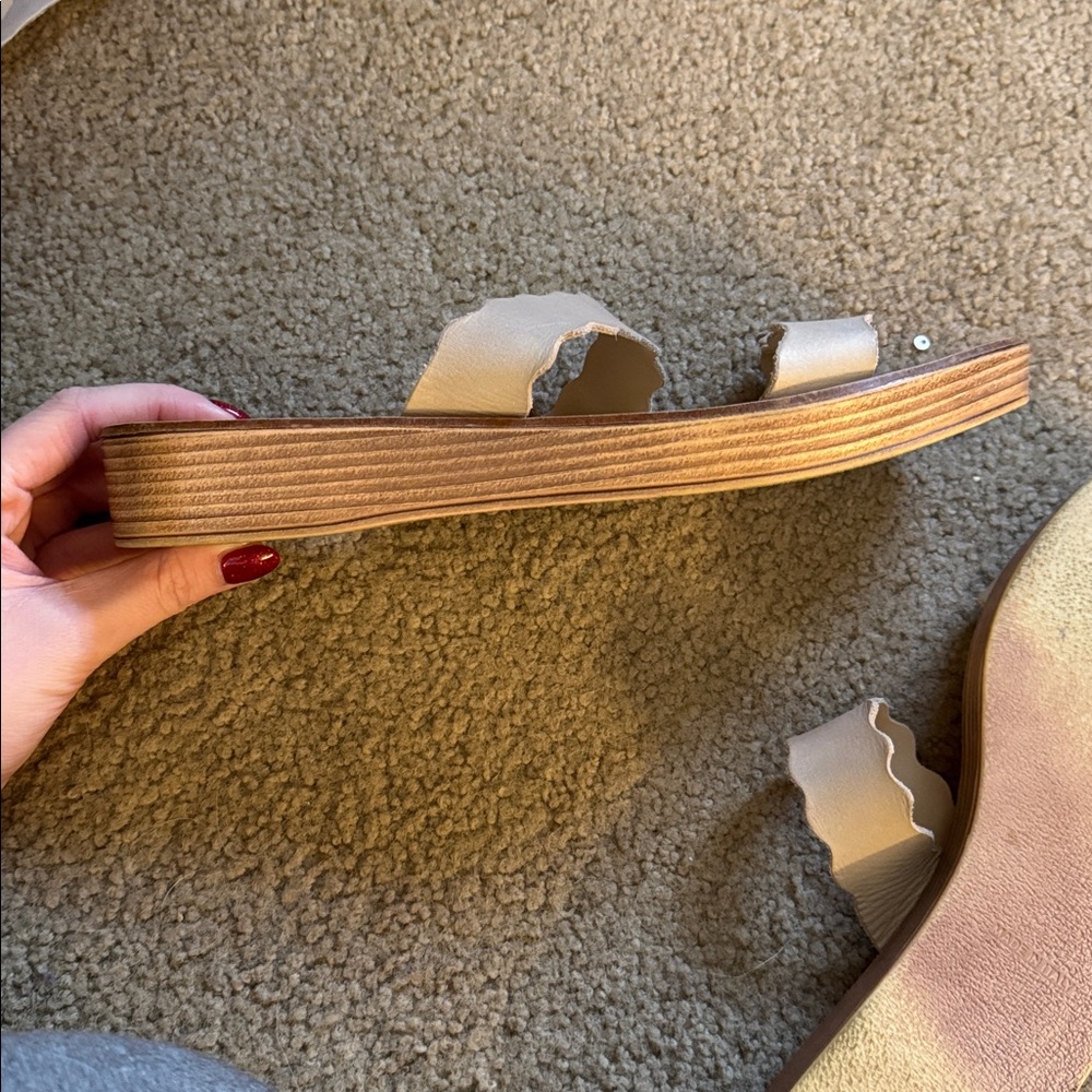 Sophia Milano Cream Scalloped Sandals - Picture 4 of 4